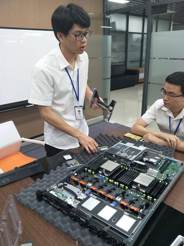 全面守護核心命脈 數據中心服務器、交換機與路由器穩定運行策略與技術保障